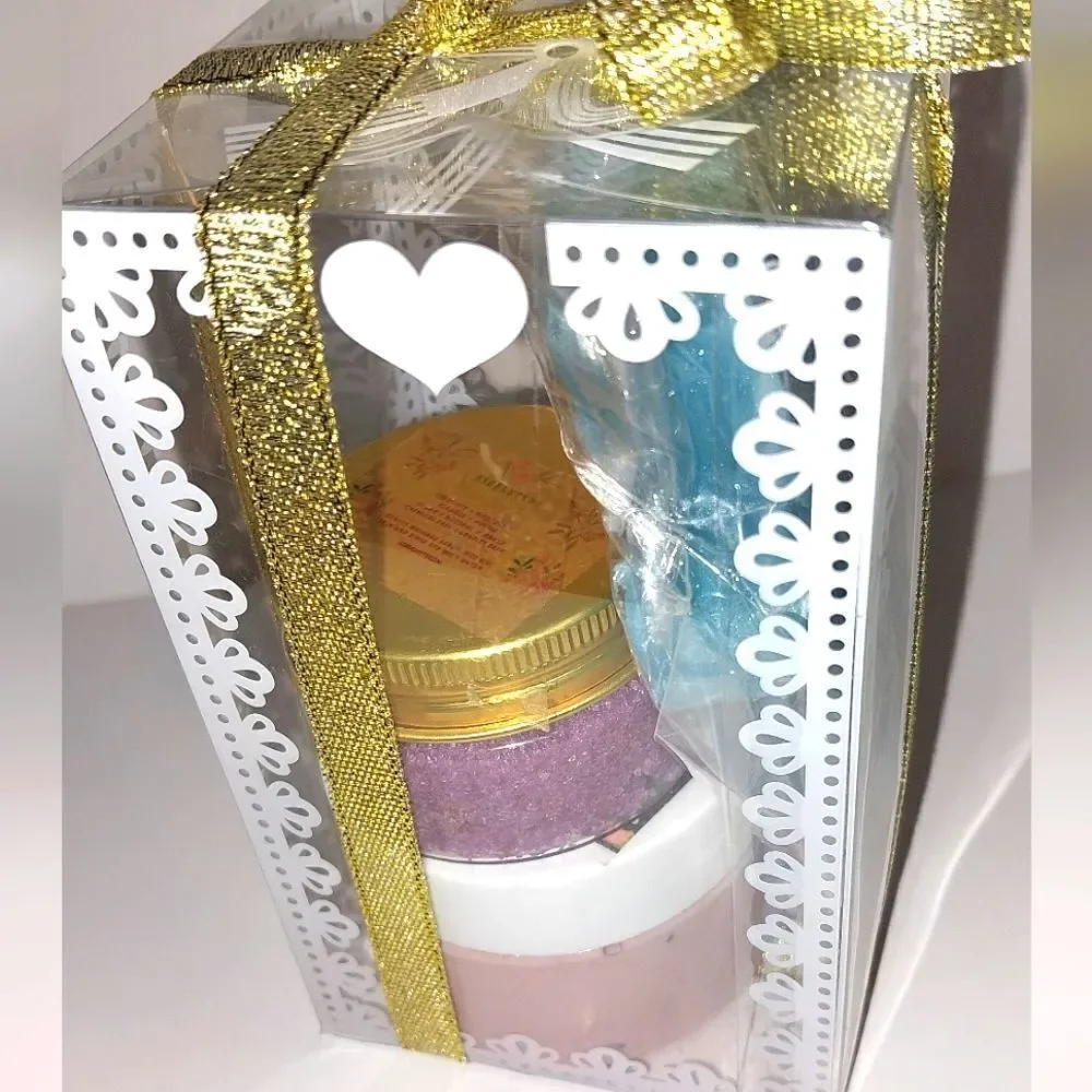Hand crafted bath and body gift set 3pk
